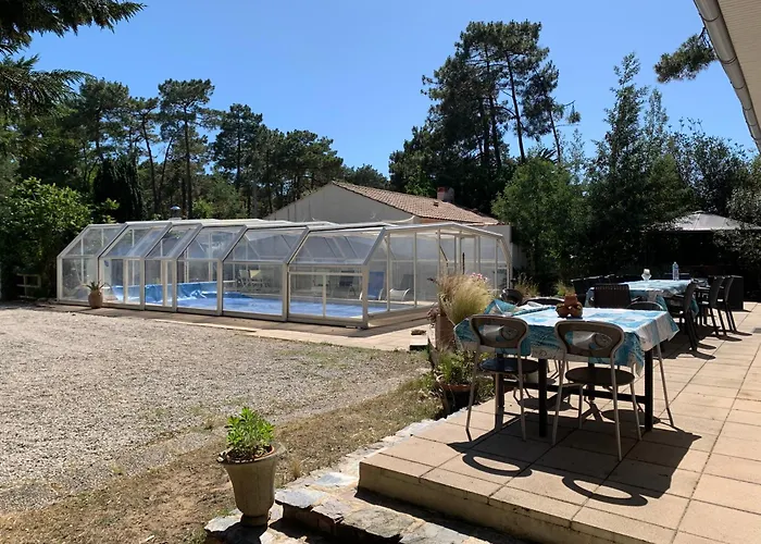 Les Conches 14 Couchages Avec Piscine Chauffee