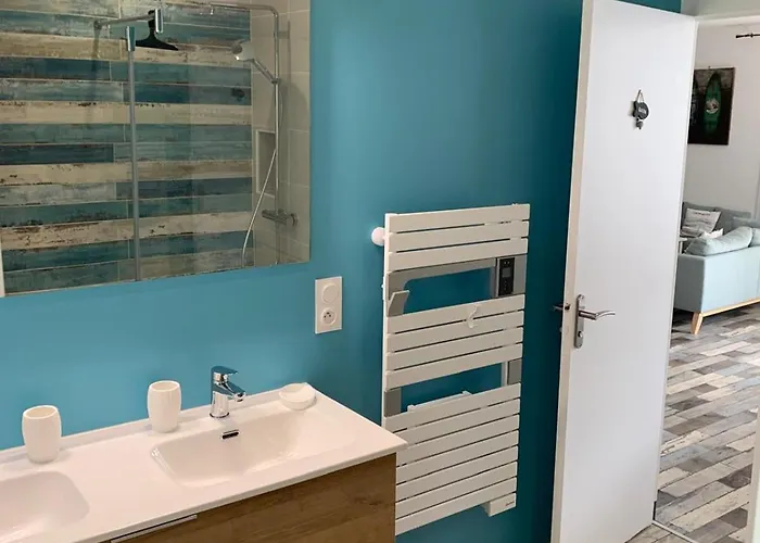 Les Conches 14 Couchages Avec Piscine Chauffee *